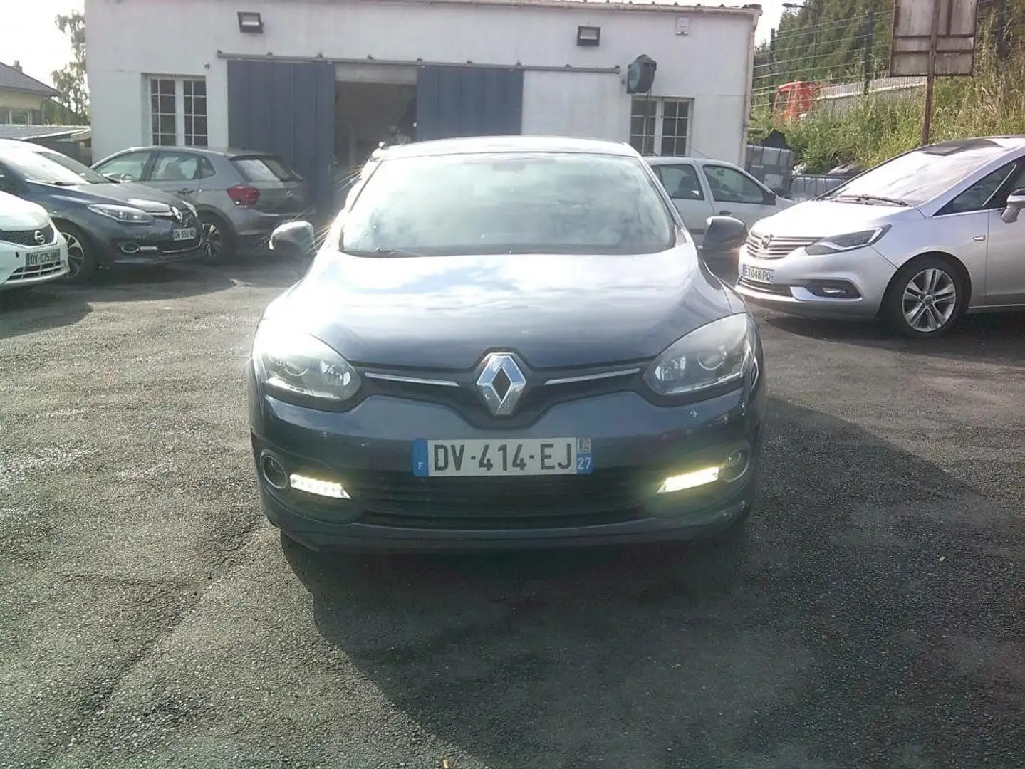 Renault Megane MÉGANE 1.5l dci 95cv limited eco2 (2015) Gris - 1