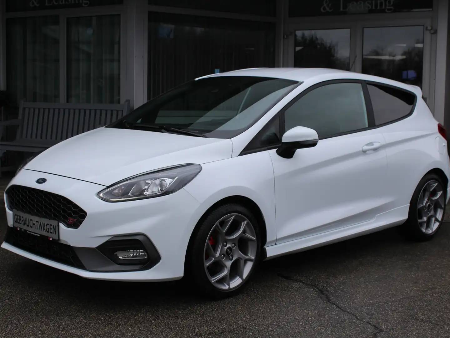 Ford Fiesta 1.5 EcoBoost ST Recaro 8-FACH Wit - 1