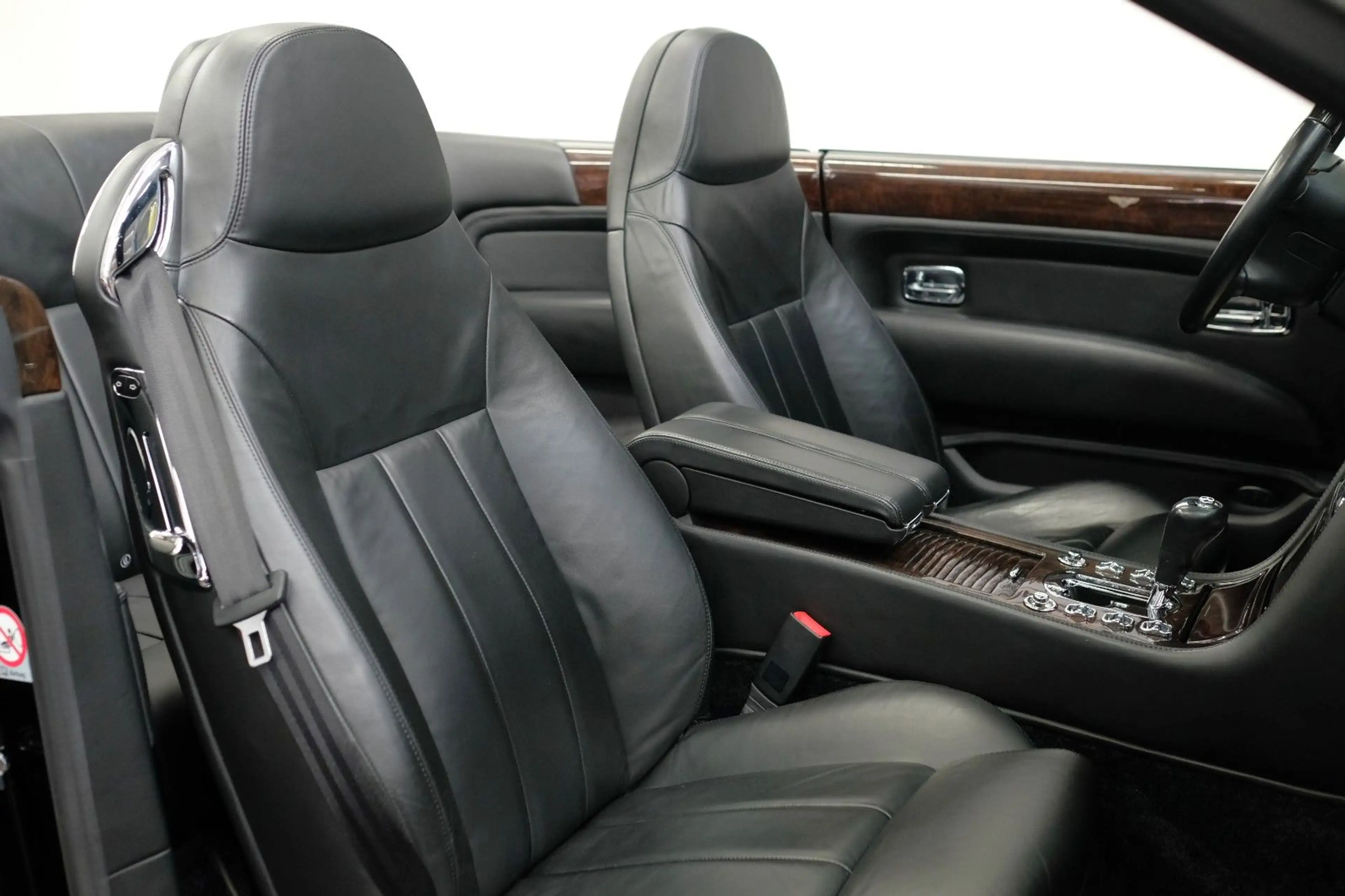 Bentley Azure /BEWERTUNG NOTE 2+/SERVICE 12.000€/HISTORIE — photo 13