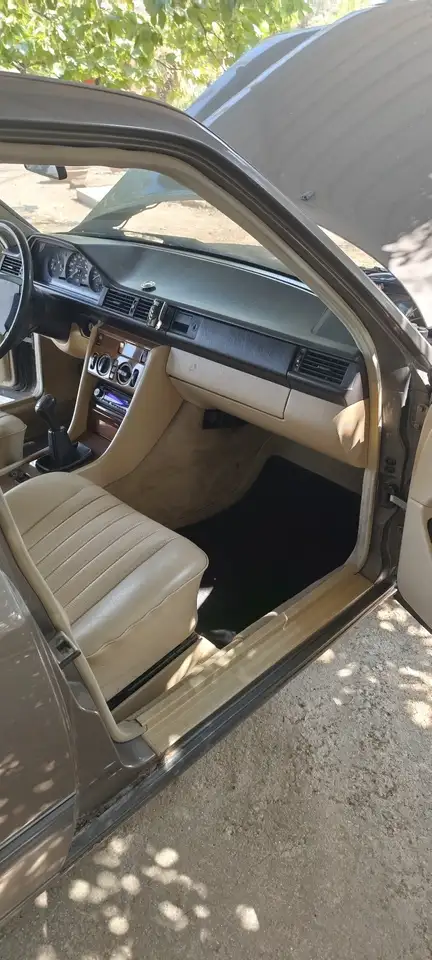 Mercedes-Benz Baureihe 124, foto 5