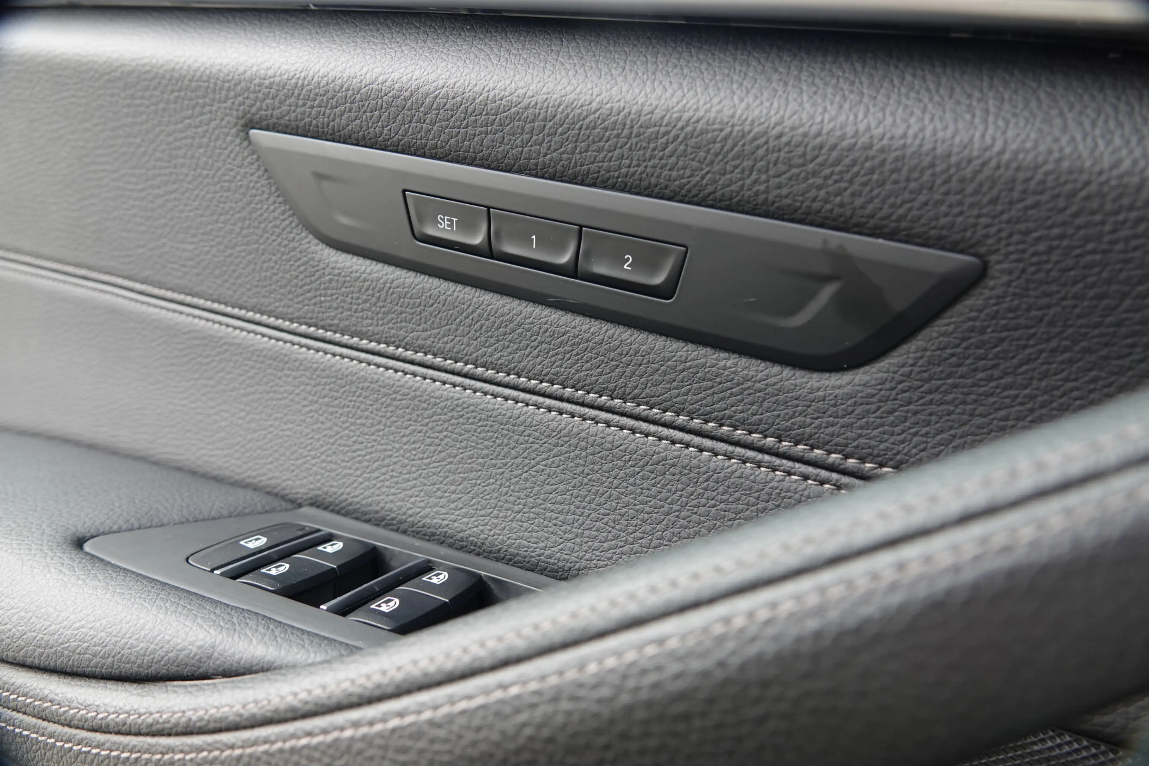 BMW 530 5-serie Touring 530e xDrive High Executive | M-Spo — photo 14