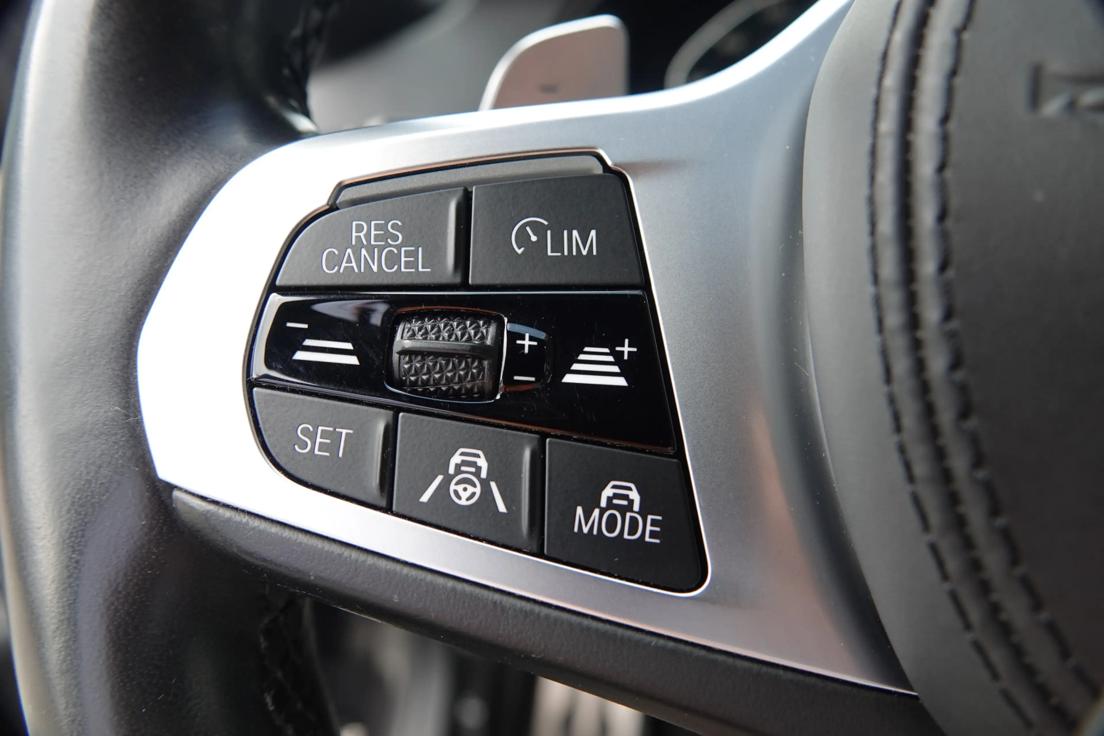 BMW 530 5-serie Touring 530e xDrive High Executive | M-Spo — photo 15