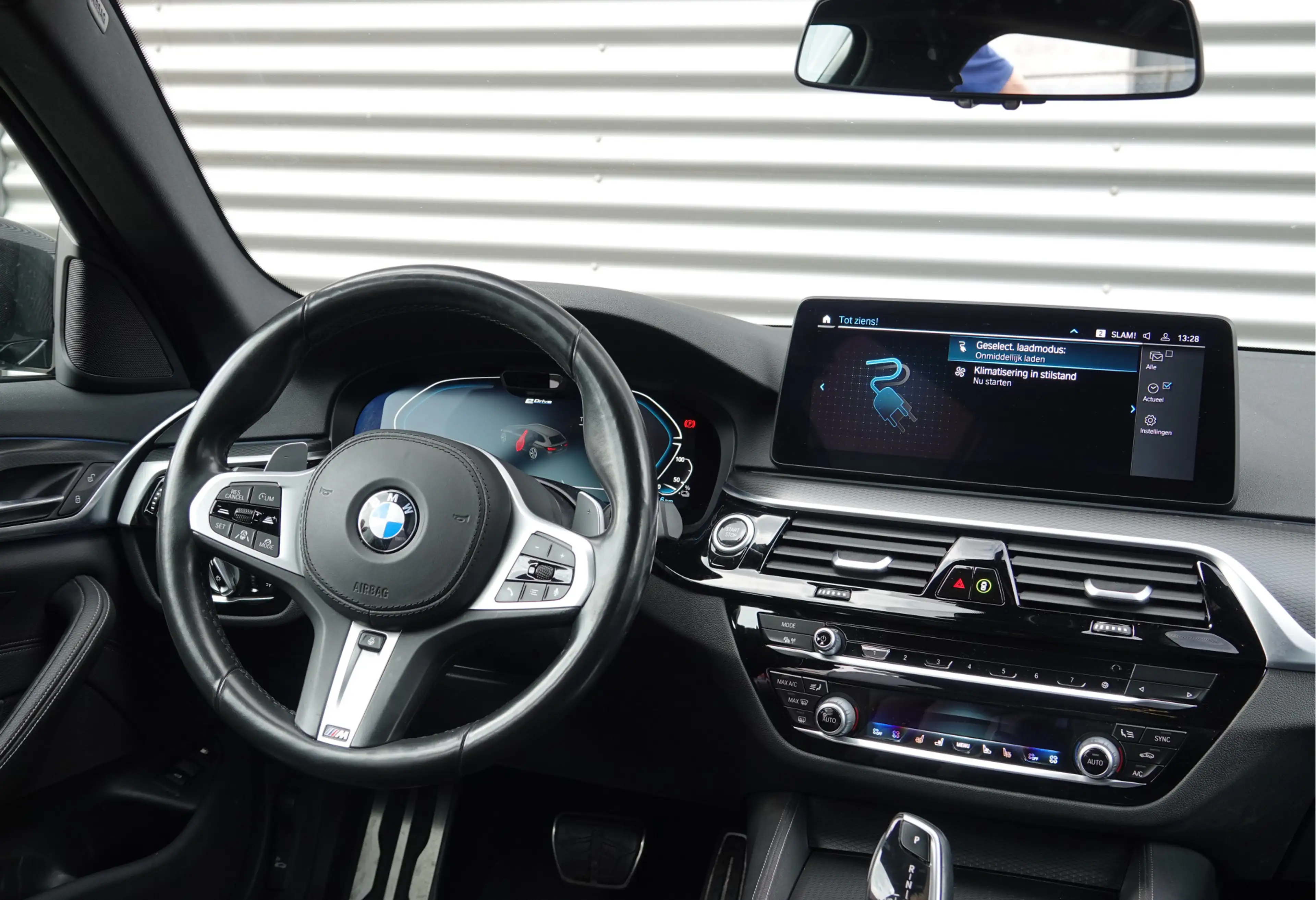 BMW 530 5-serie Touring 530e xDrive High Executive | M-Spo — photo 23
