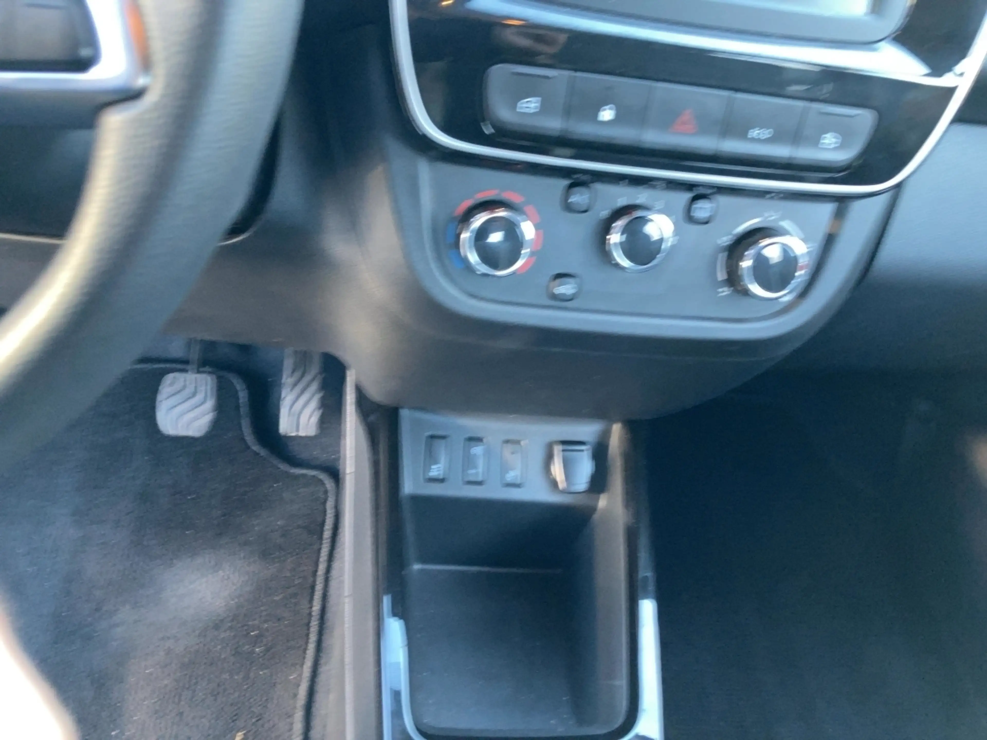 Dacia Spring Electric 45 Essential Navigation Klima — photo 15