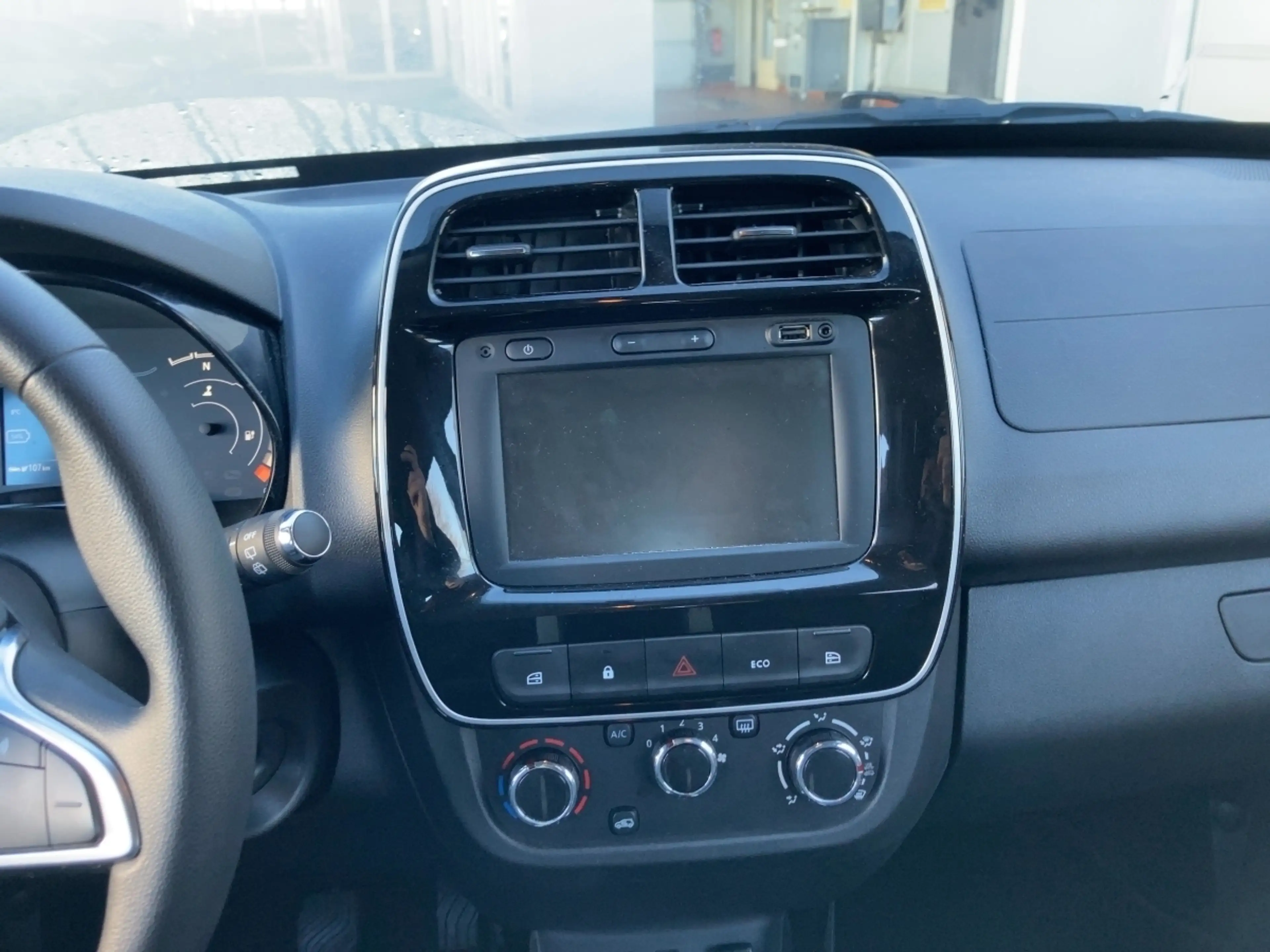 Dacia Spring Electric 45 Essential Navigation Klima — photo 12