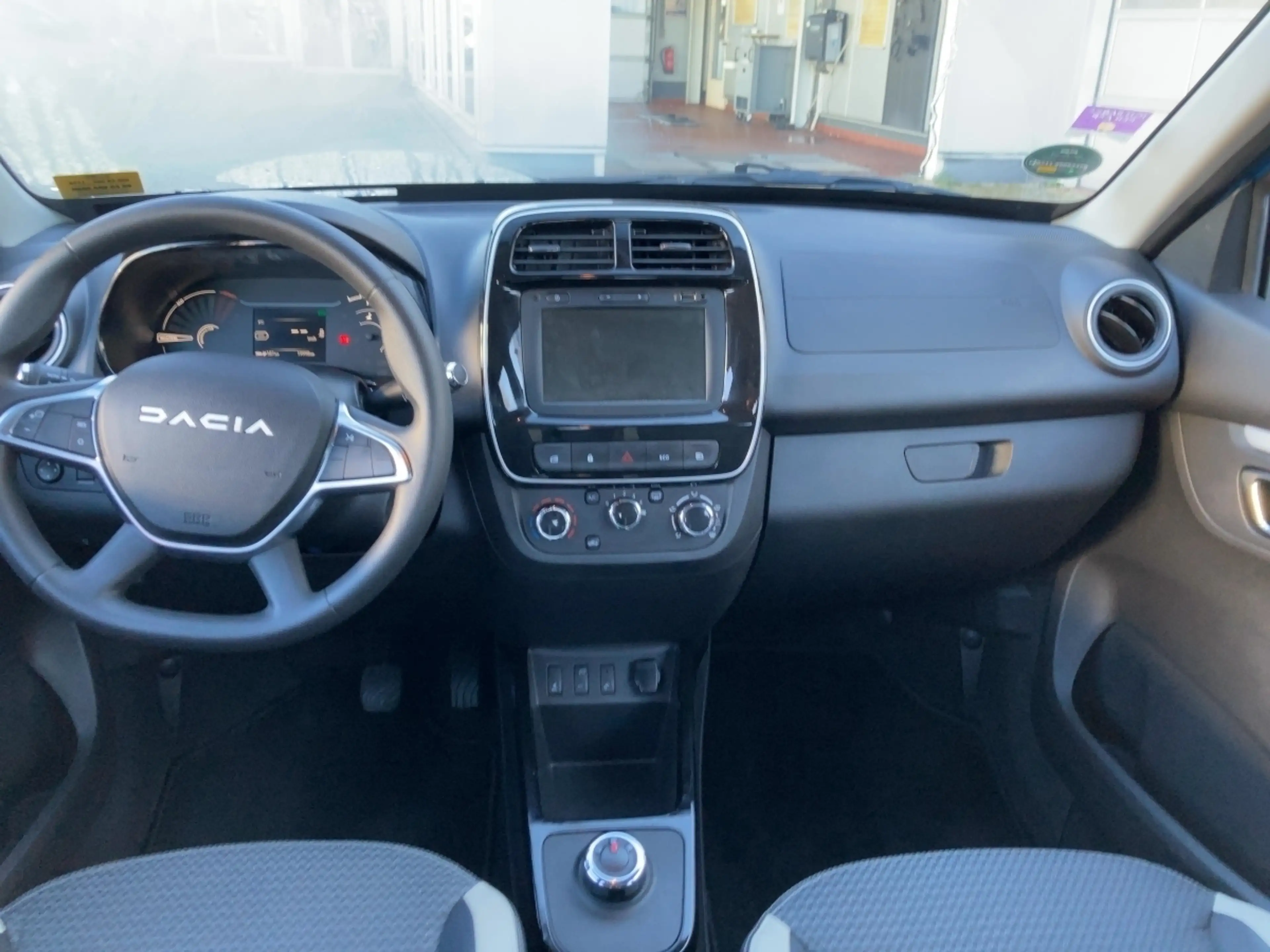 Dacia Spring Electric 45 Essential Navigation Klima — photo 10