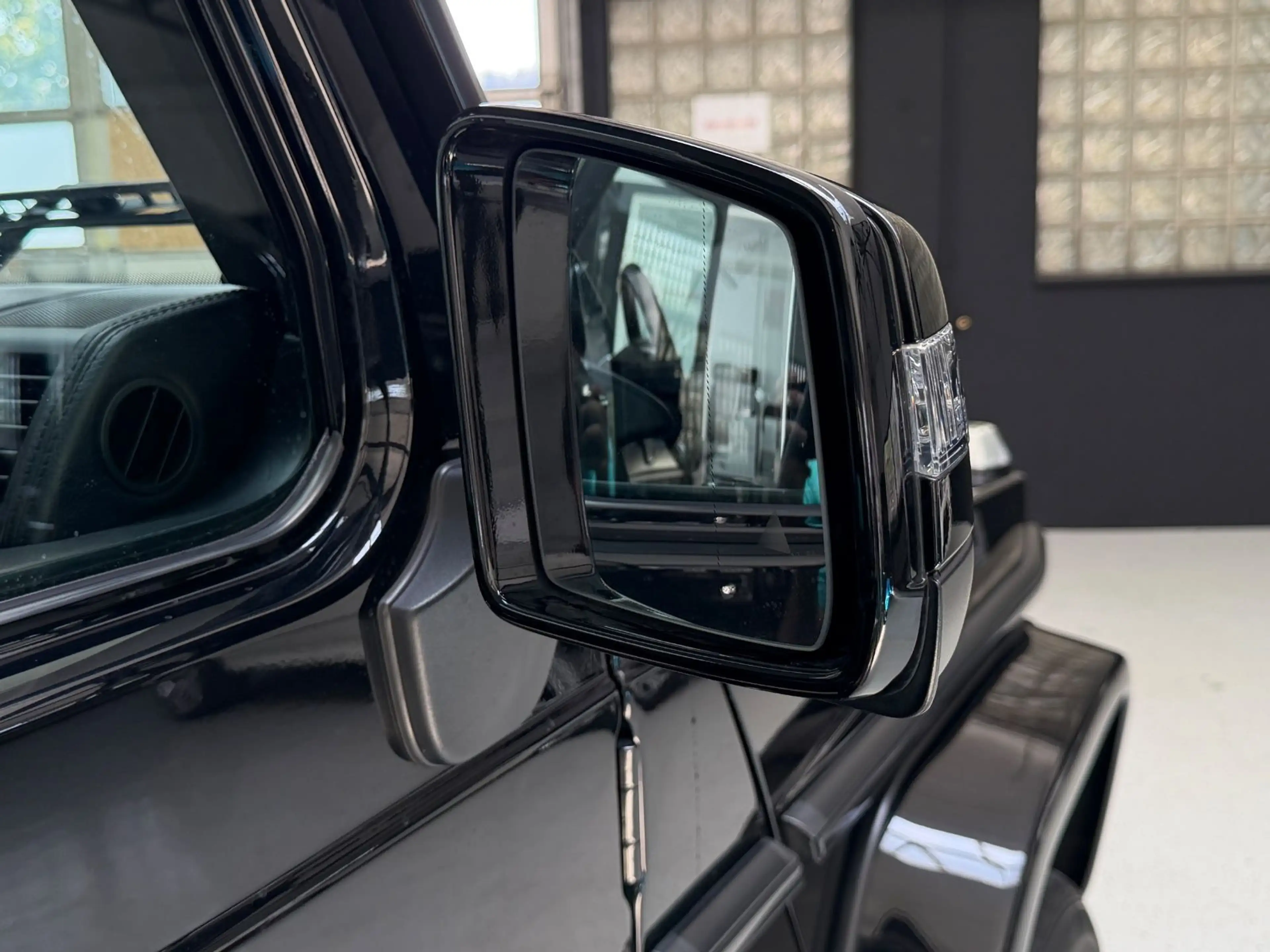 Mercedes-Benz G 500 V8/DESIGNO/AIRRIDE/CAPRISTO/HK/SHD/AHK — photo 21