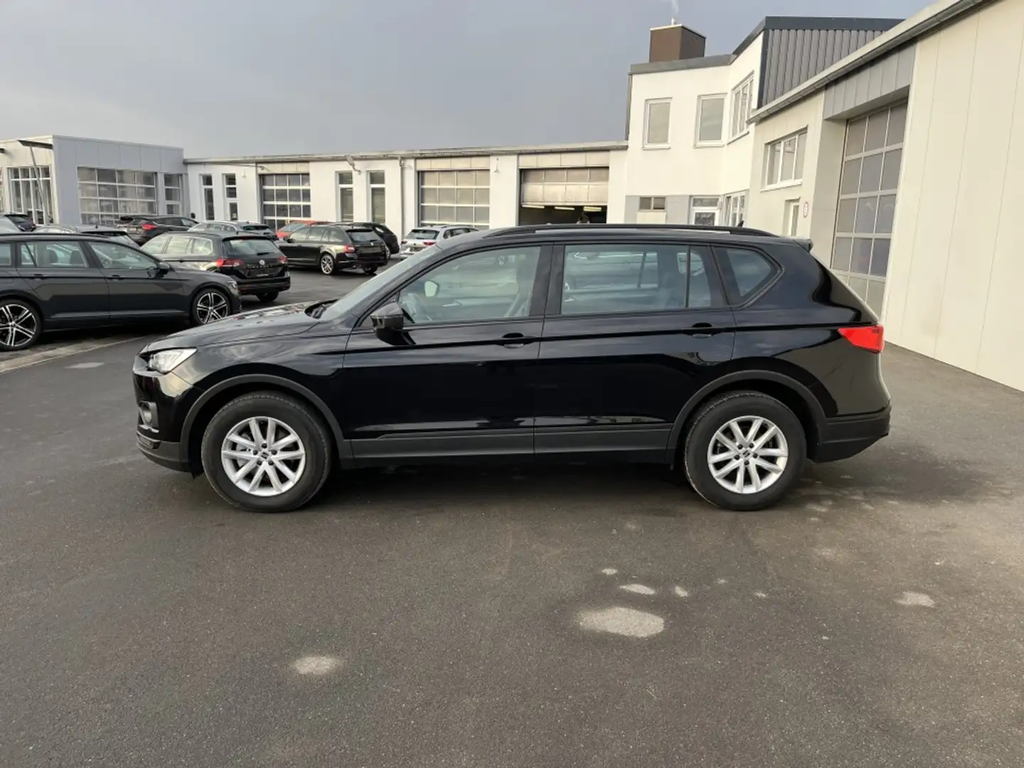 SEAT Tarraco 2.0 TDI DSG Style 189€ m. 20% Anzahlung AHK Digi Schwarz - 2