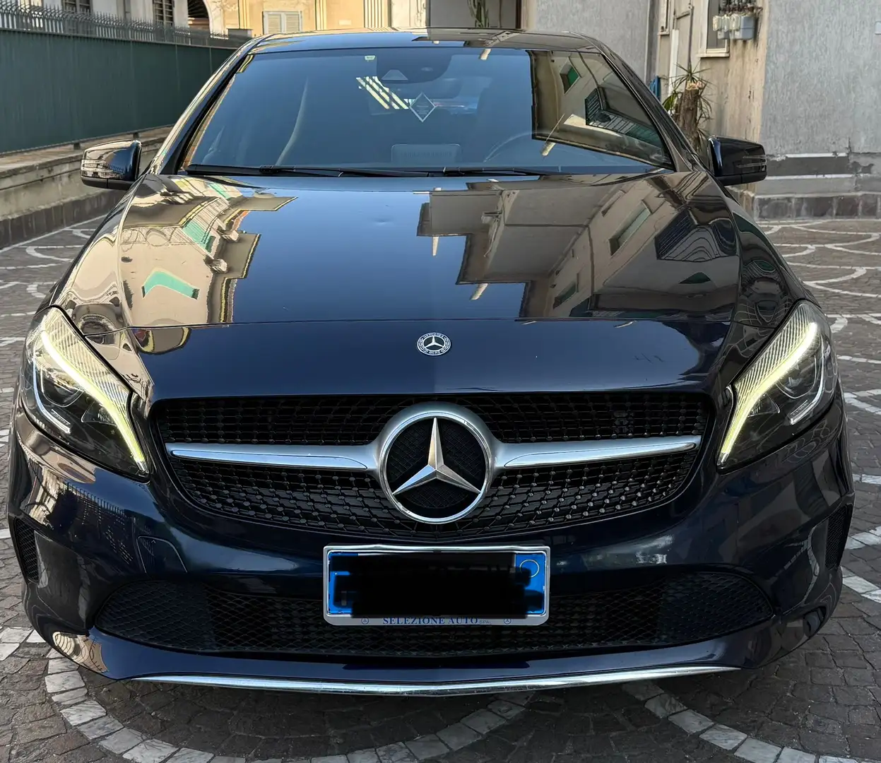 Mercedes-Benz A 180 d Sport auto my16 - 1