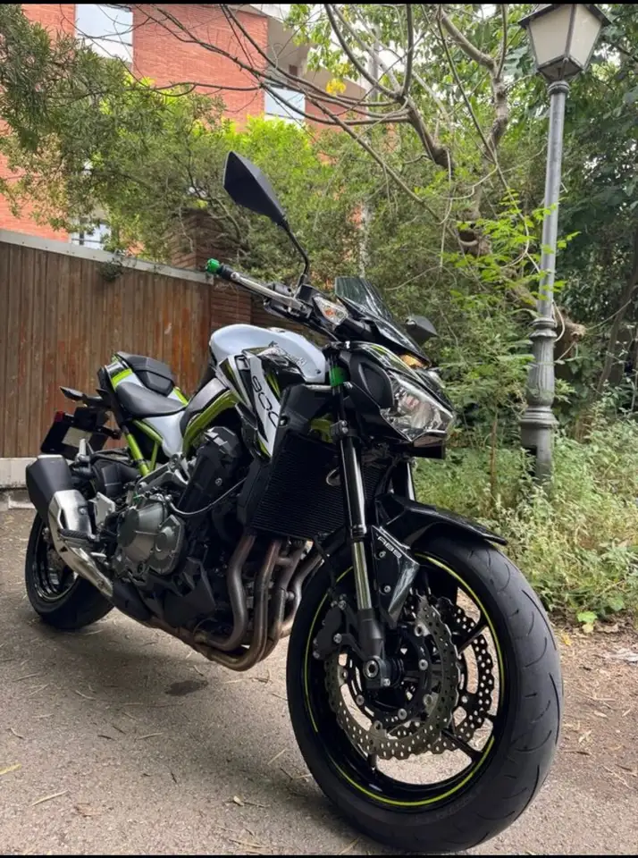 Kawasaki Z 900