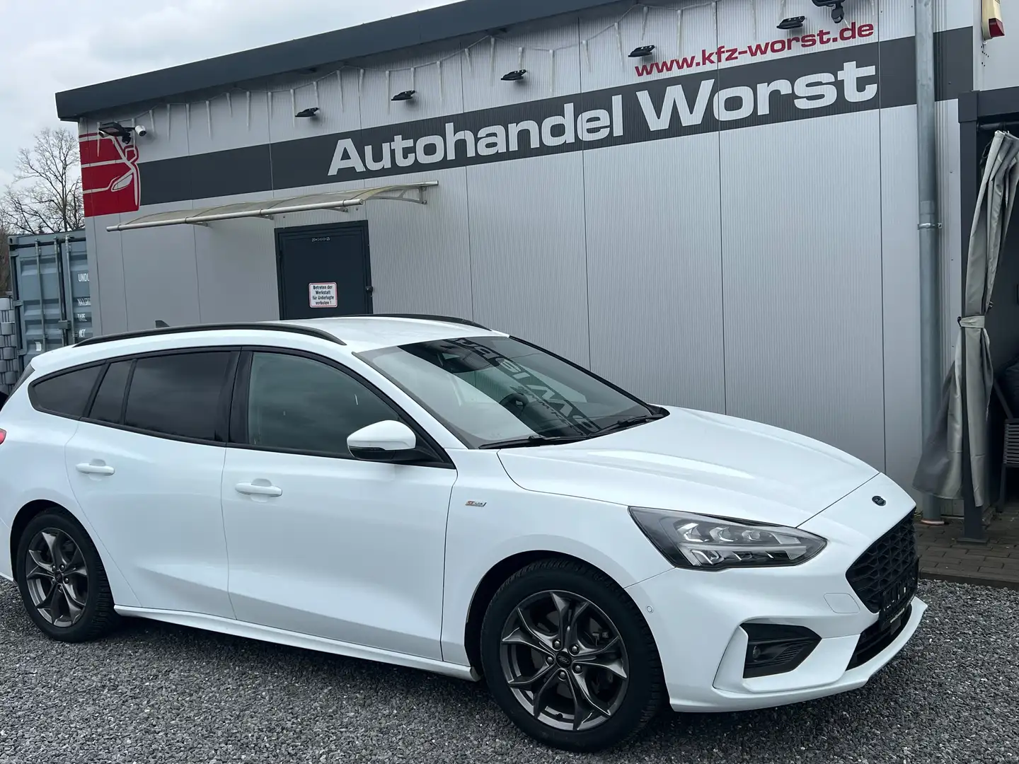 Ford Focus Turnier ST-Line-Top Ausstattung-Garantie Weiß - 1