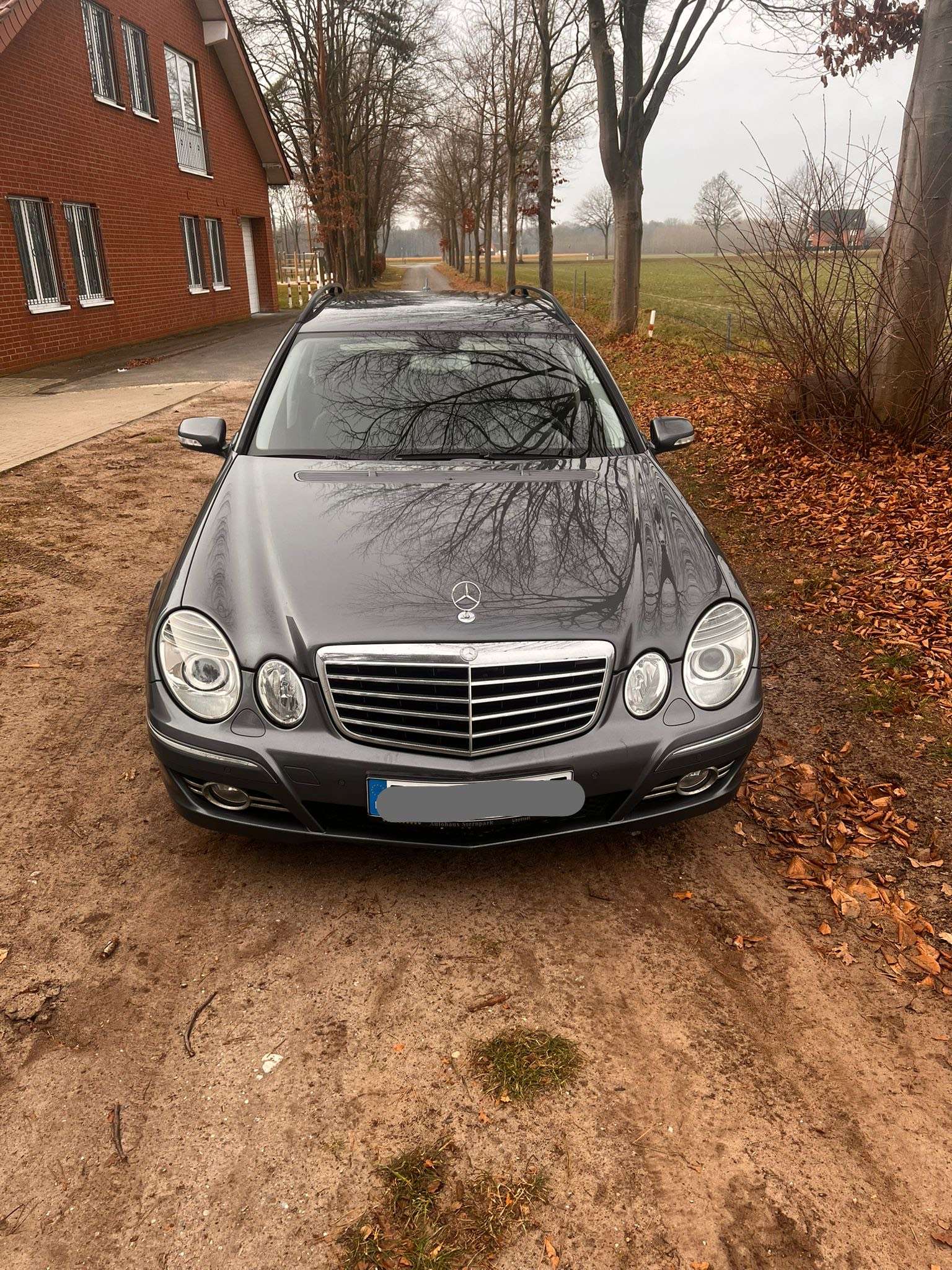 Second hand Mercedes Benz E-Class 280
