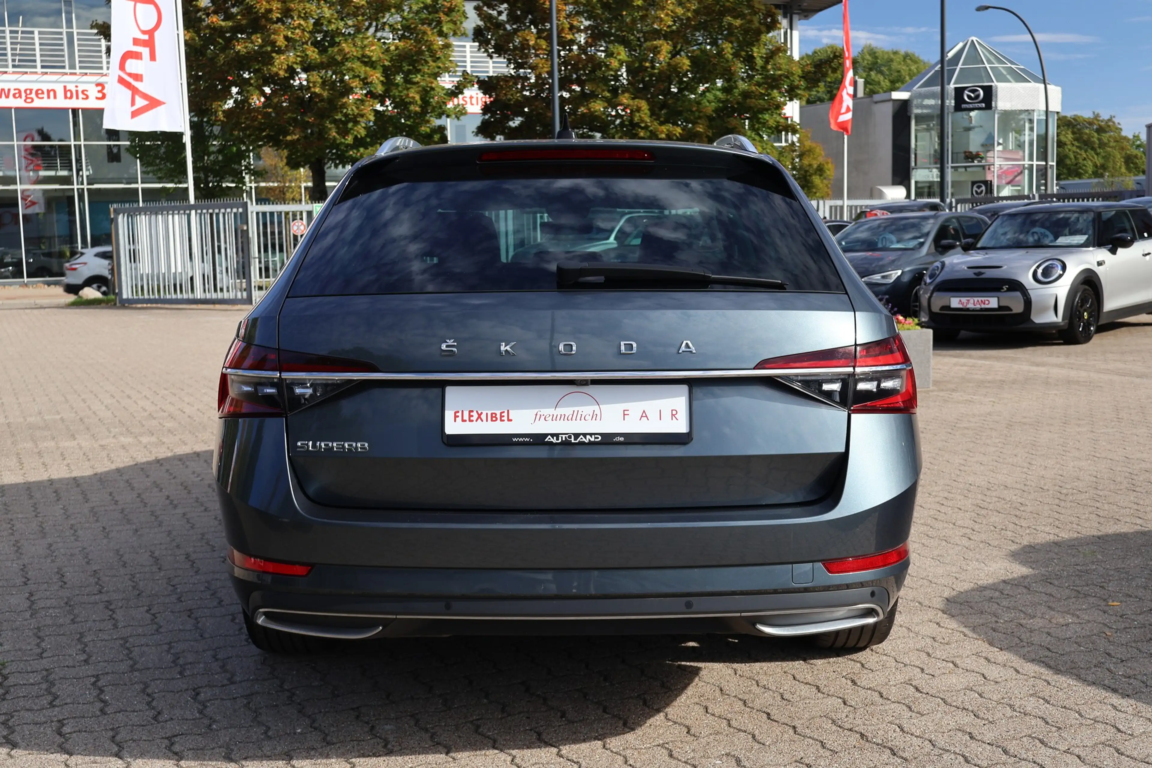 Skoda Superb Combi 2.0 TDI DSG L&K LED Navi Kamera PDC — photo 6