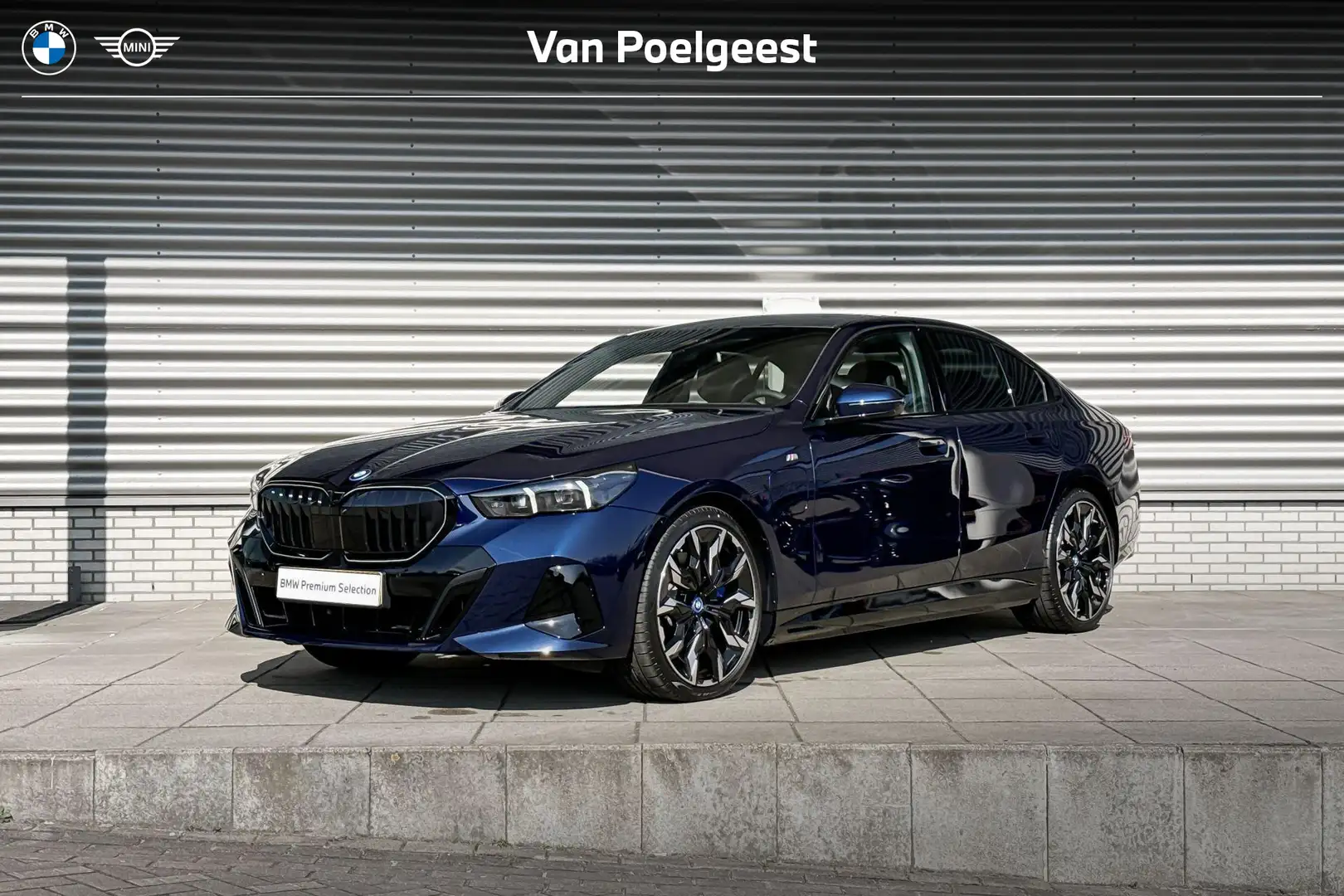 BMW 550 5 Serie Sedan 550e xDrive | Selections 3500 Bleu - 1