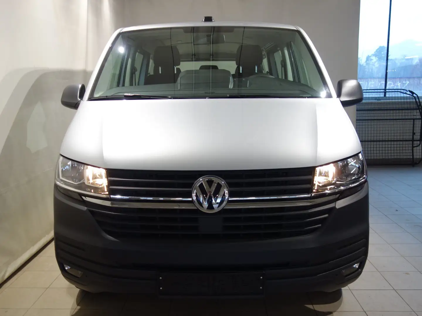 Volkswagen T6.1 Kombi lang FWD Zilver - 2