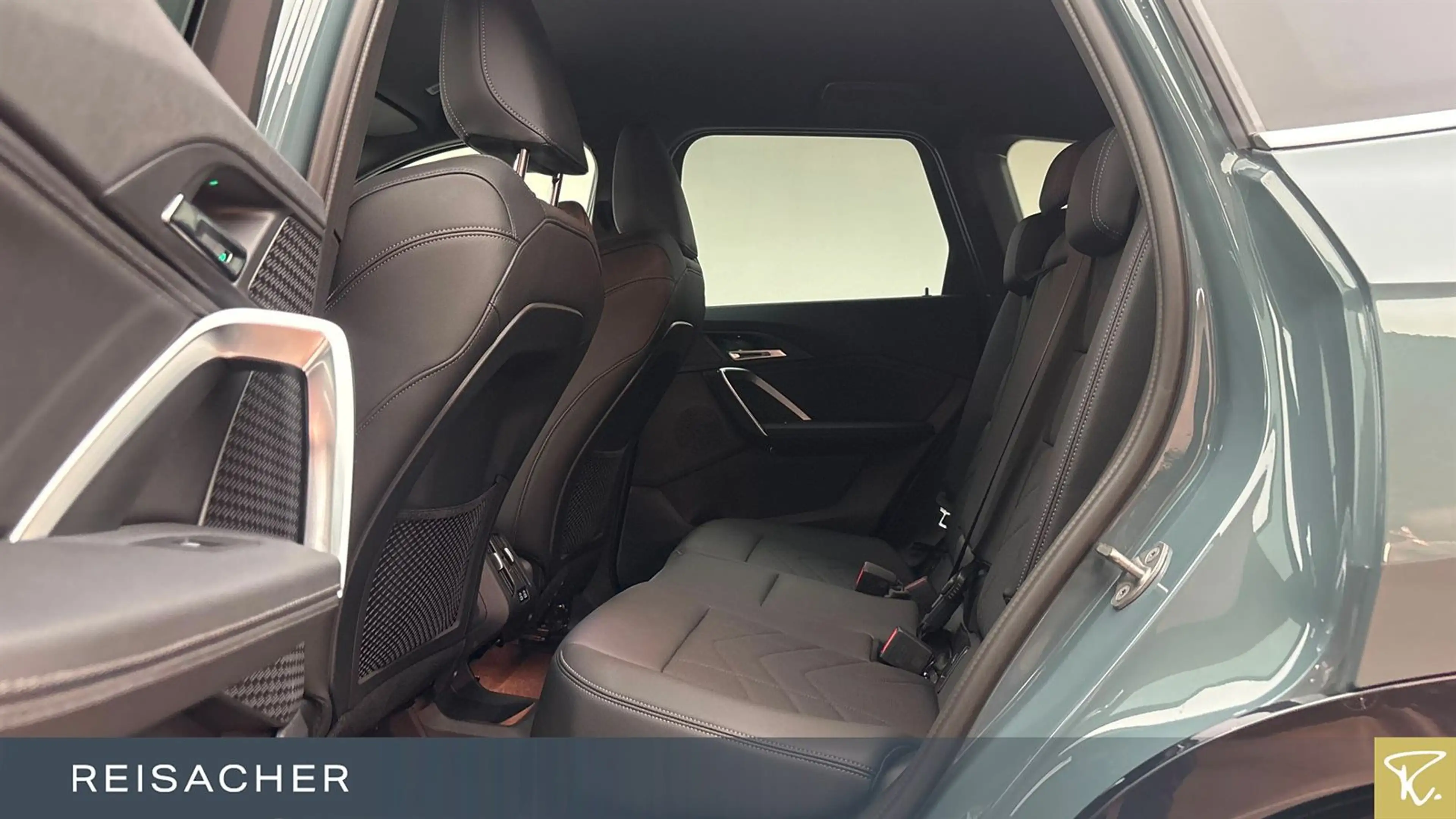 BMW iX1 IX1 A XDrive 30 X-Line AHK DA PA LCPlus RFK — photo 8