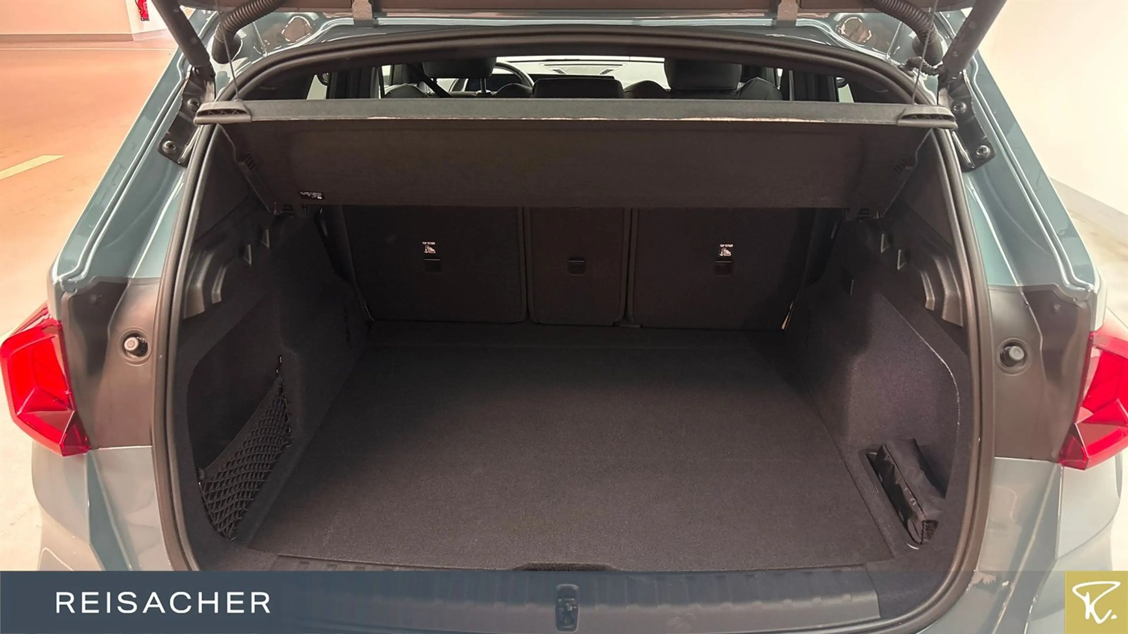 BMW iX1 IX1 A XDrive 30 X-Line AHK DA PA LCPlus RFK — photo 10