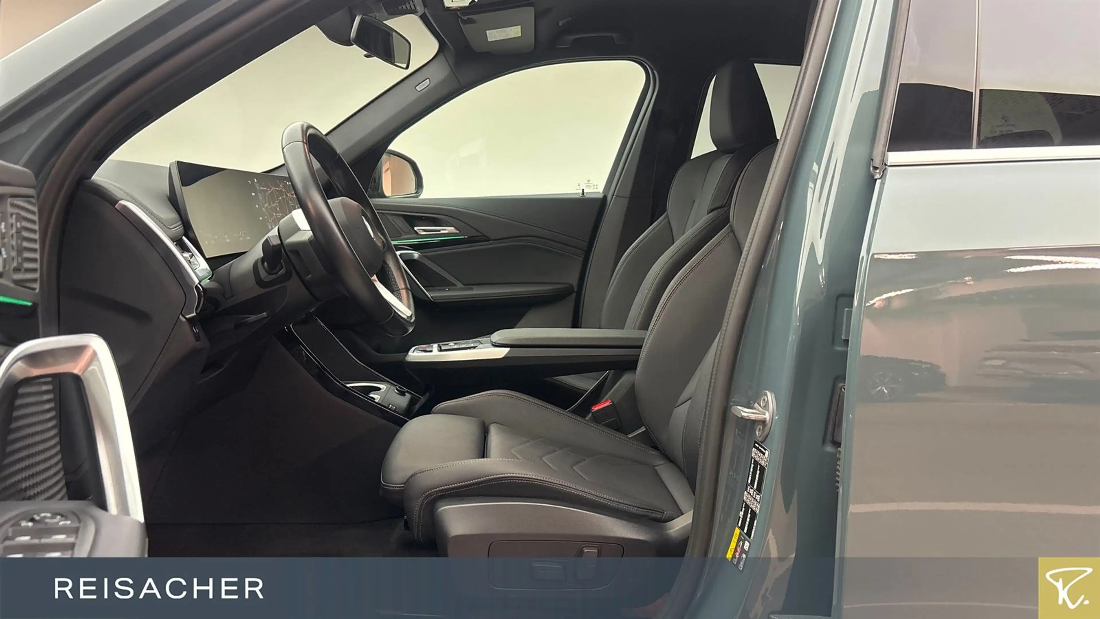 BMW iX1 IX1 A XDrive 30 X-Line AHK DA PA LCPlus RFK — photo 4