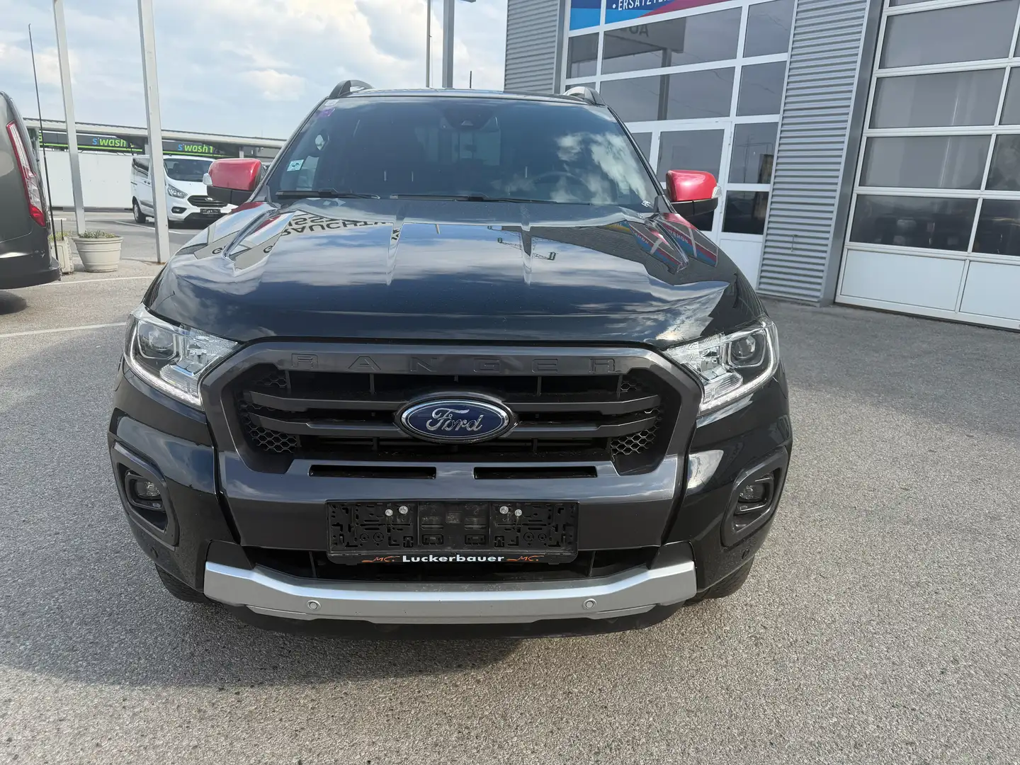Ford Ranger 2.0 Ecoblue DK Wildtrak 4x4 Aut. Schwarz - 2