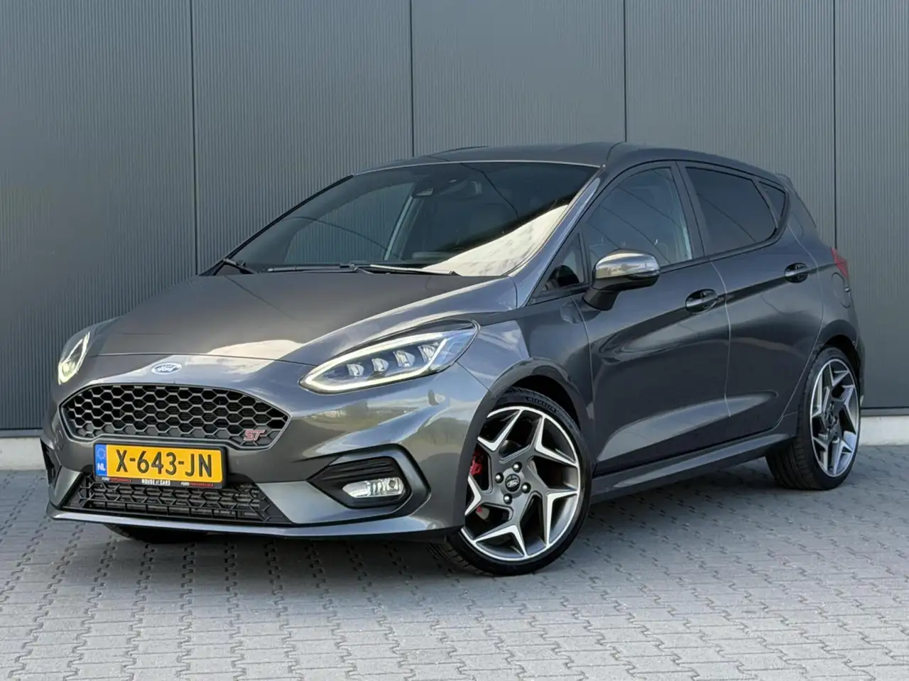 Ford Fiesta 1.5 EcoBoost ST-3 200PK - Performance - B&O Audio — photo 1 of 30