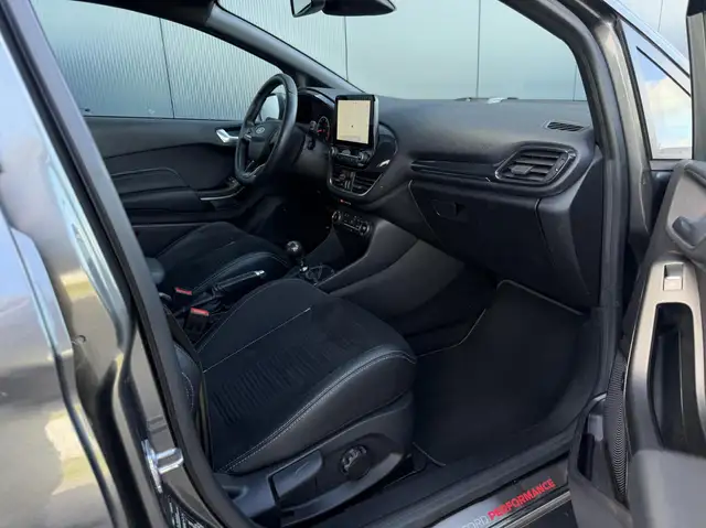 Ford Fiesta view 17