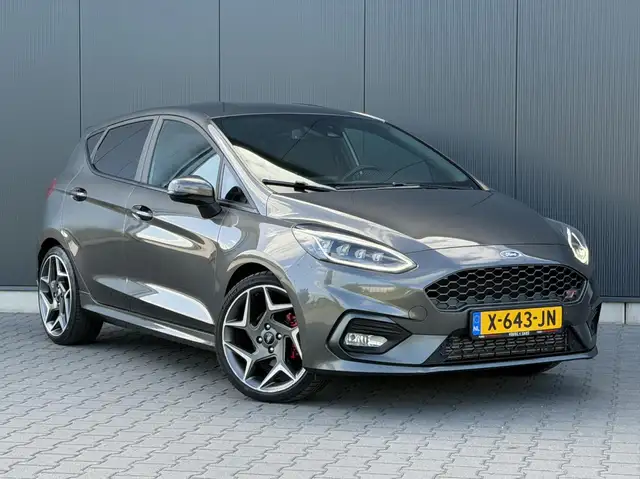 Ford Fiesta view 2
