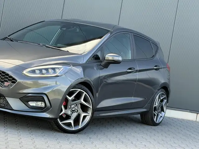 Ford Fiesta view 6