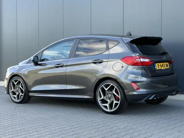 Ford Fiesta view 11