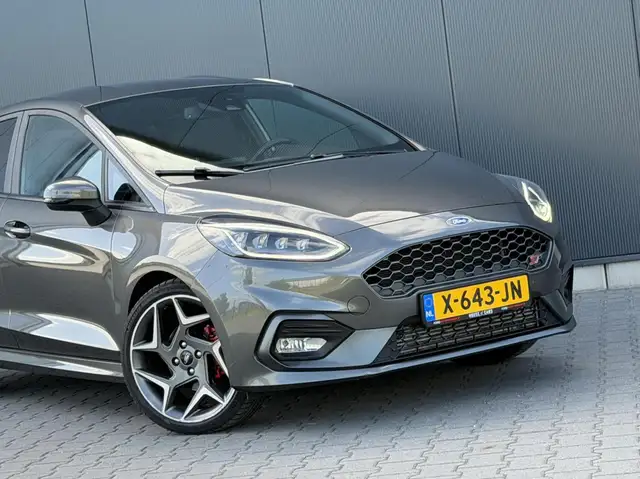 Ford Fiesta view 12