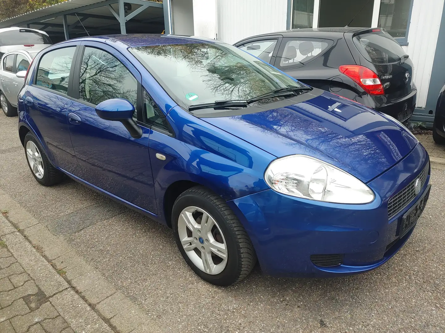 Fiat Grande Punto Grande Punto  5-Türer 1.2 8V Dynamic Blue - 2