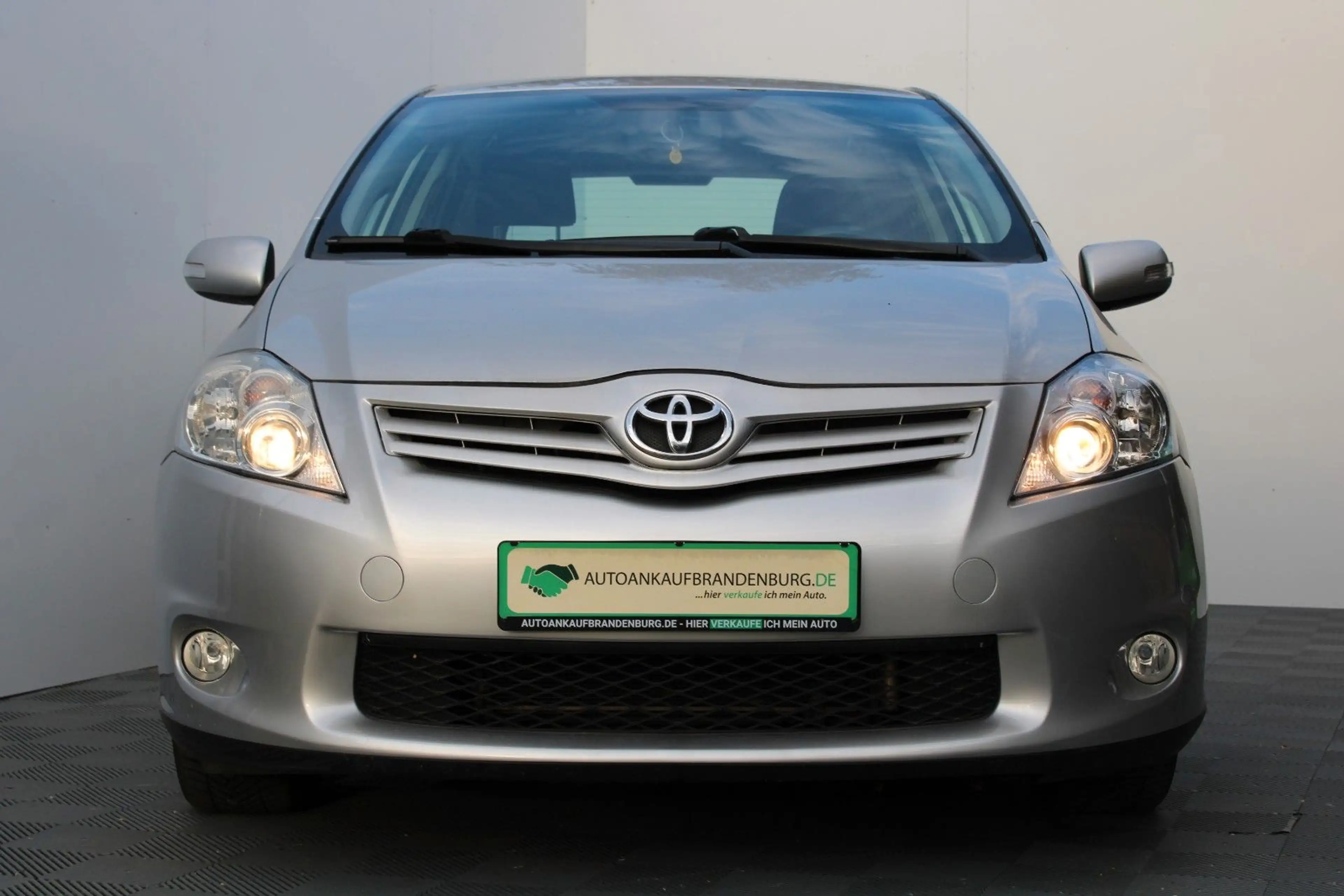 Toyota Auris Edition — photo 8