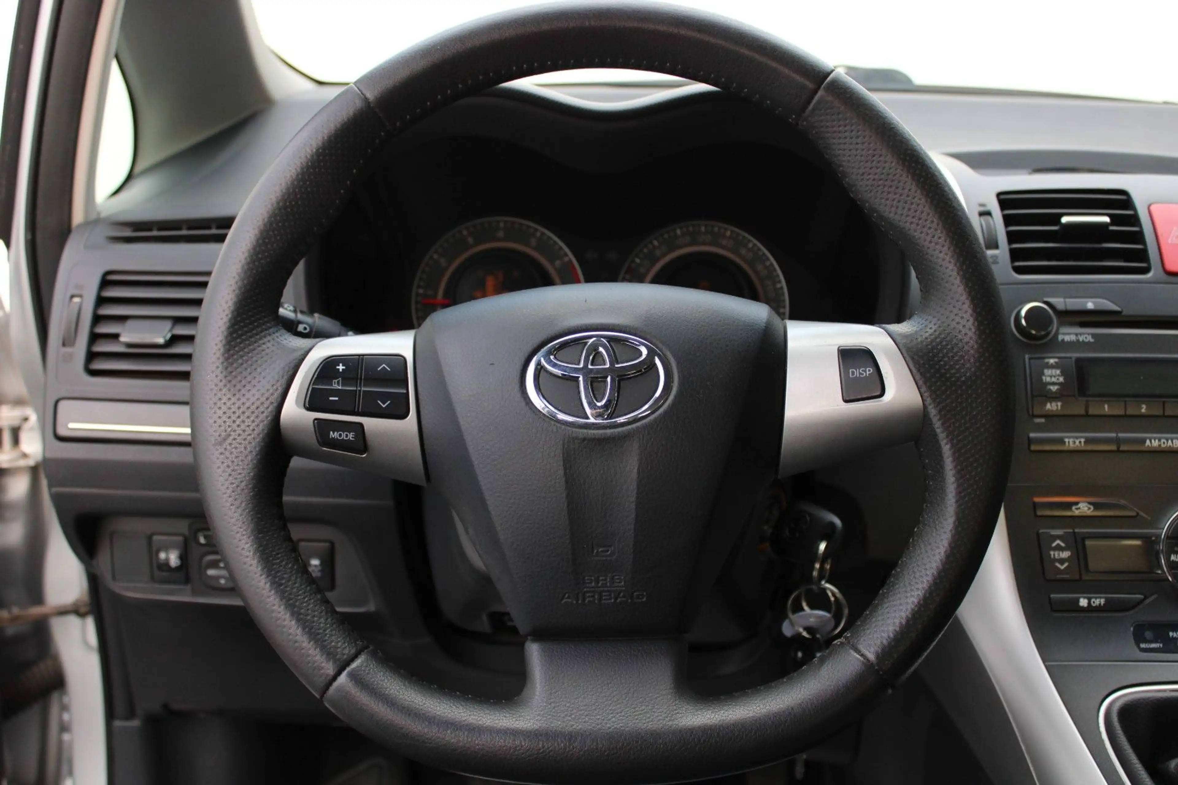 Toyota Auris Edition — photo 15