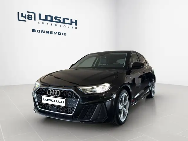 Audi A1 view 2