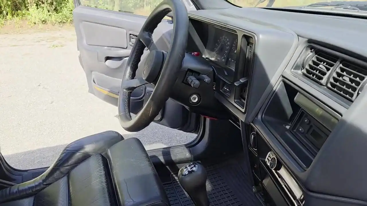 Ford Sierra 2.0i Tbo RS Cosworth, foto 11
