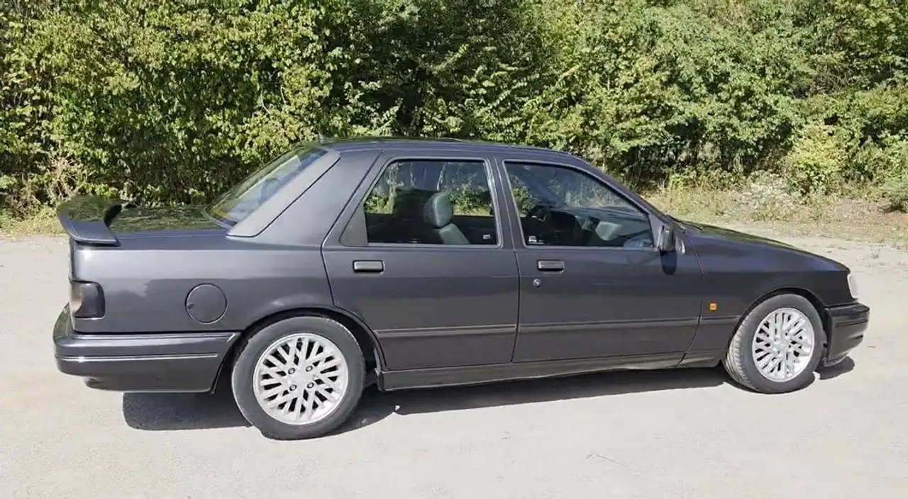 Ford Sierra 2.0i Tbo RS Cosworth, foto 3