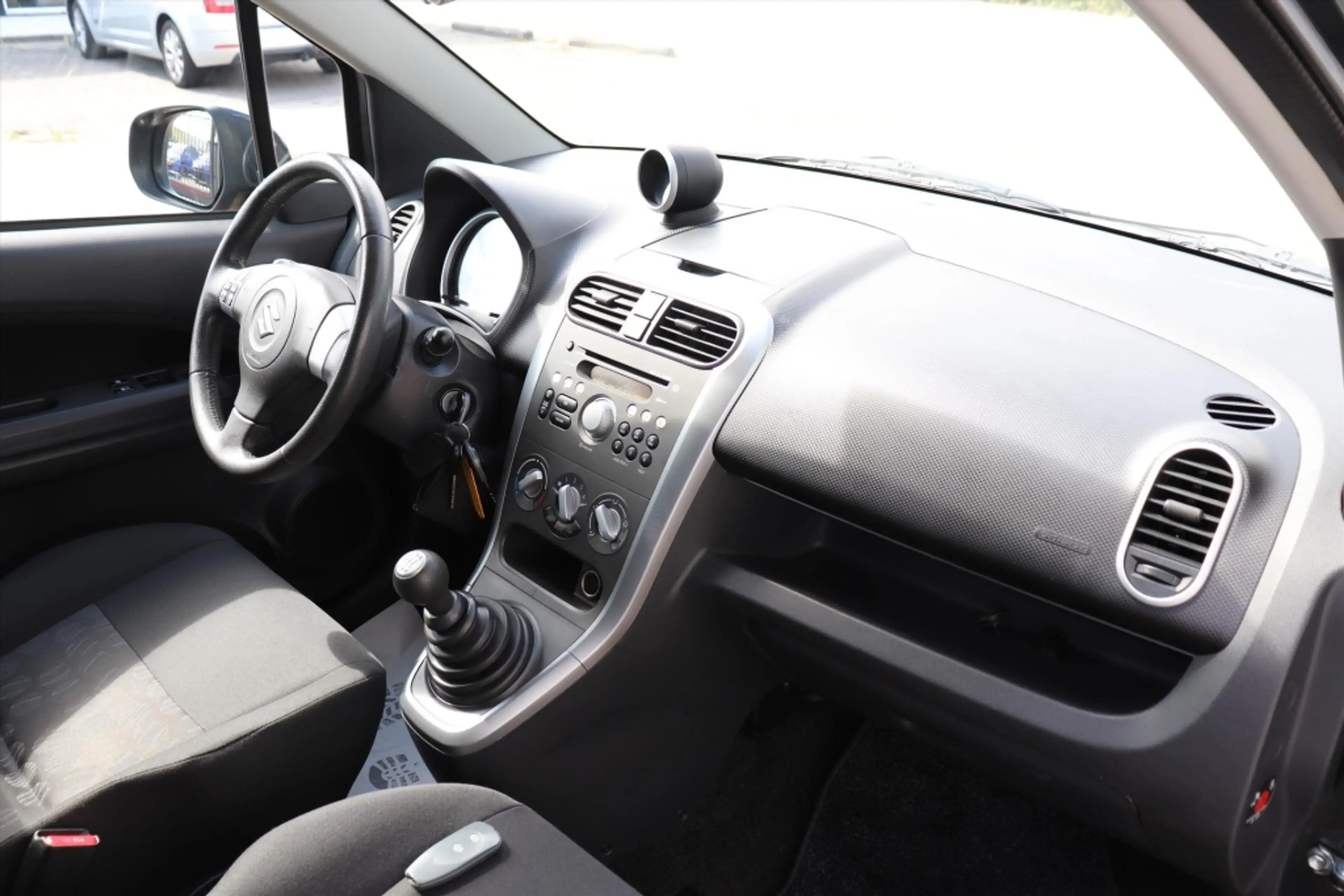 Suzuki Splash 1.2 63KW Exclusive — photo 6