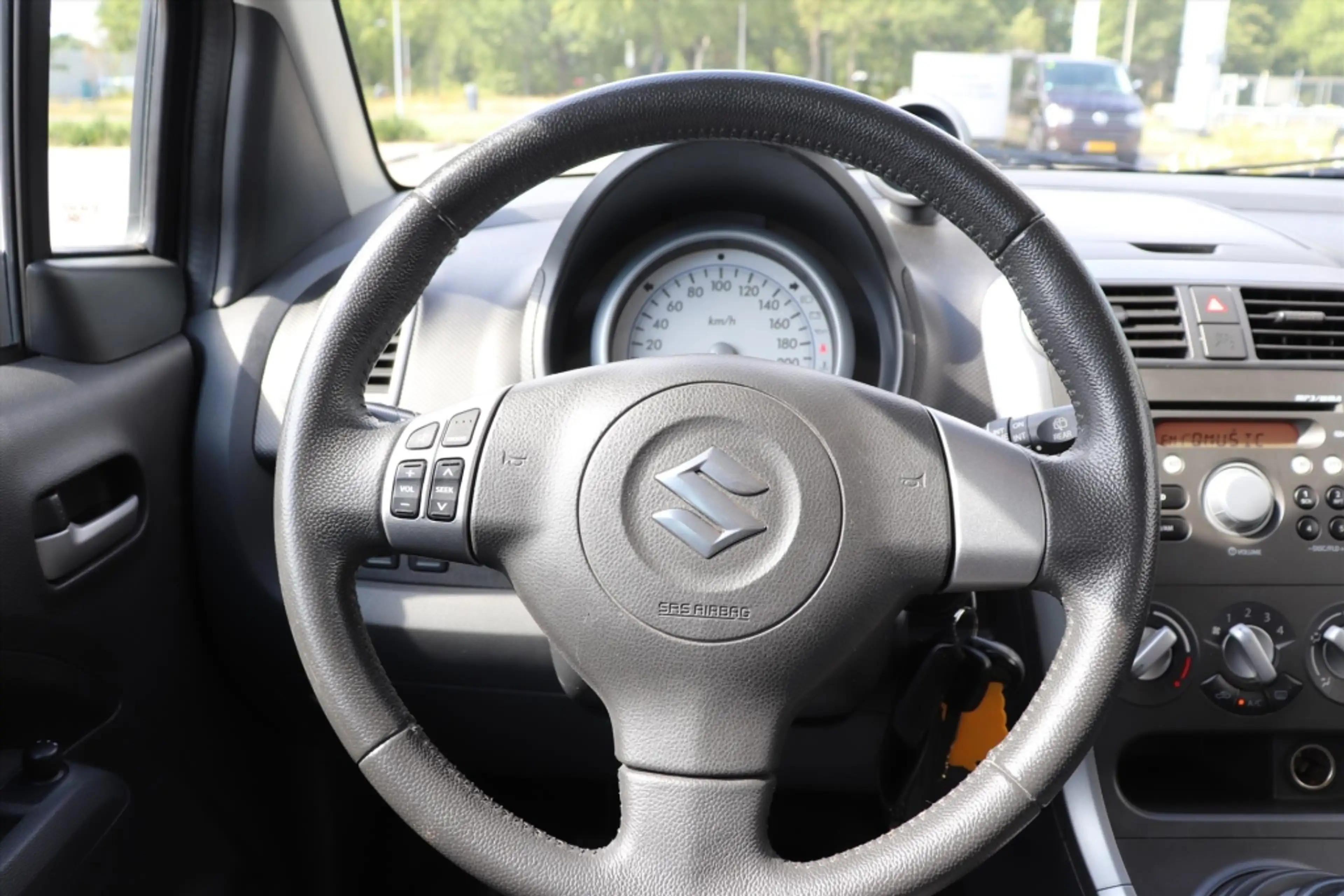 Suzuki Splash 1.2 63KW Exclusive — photo 7
