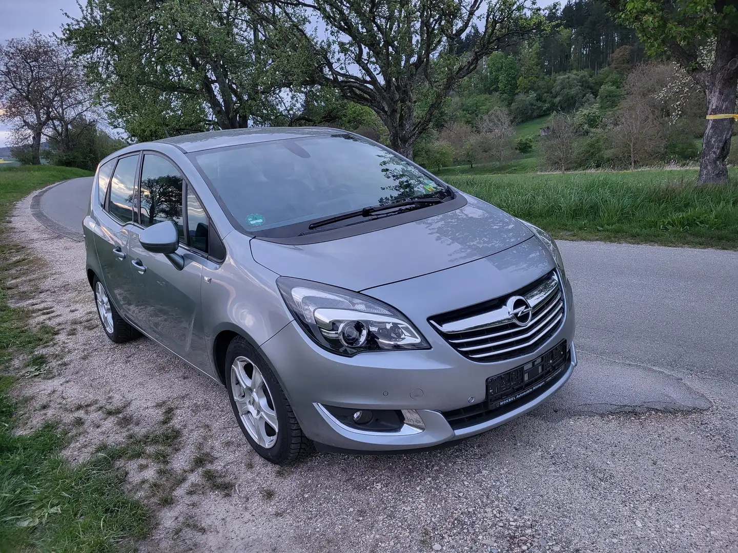 Opel Meriva Innovation Automatik Navi Lenkradheizung leder SHZ Grau - 1