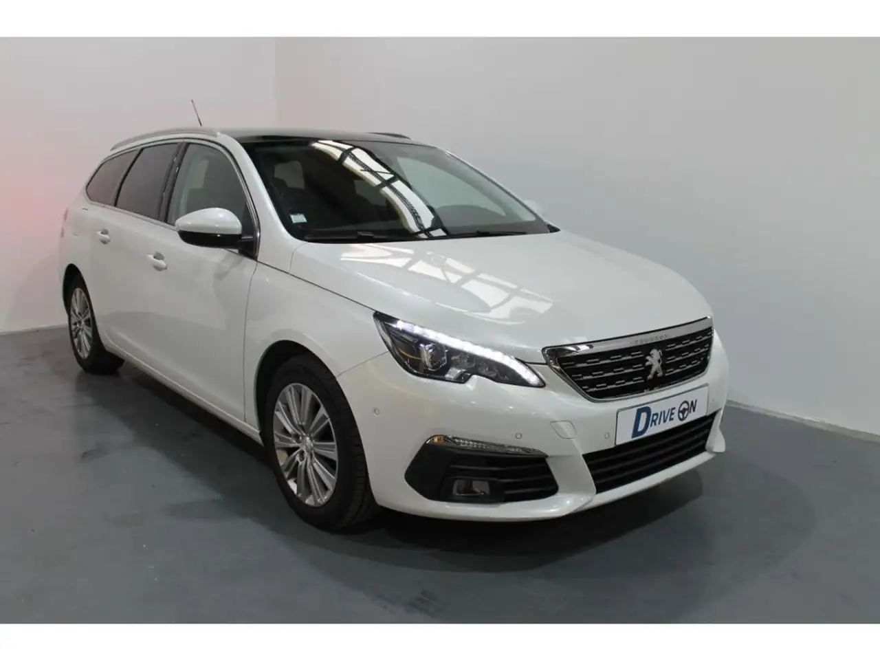 Peugeot 308 1.5 BlueHDi S\u0026S - 130 II 2014 BREAK