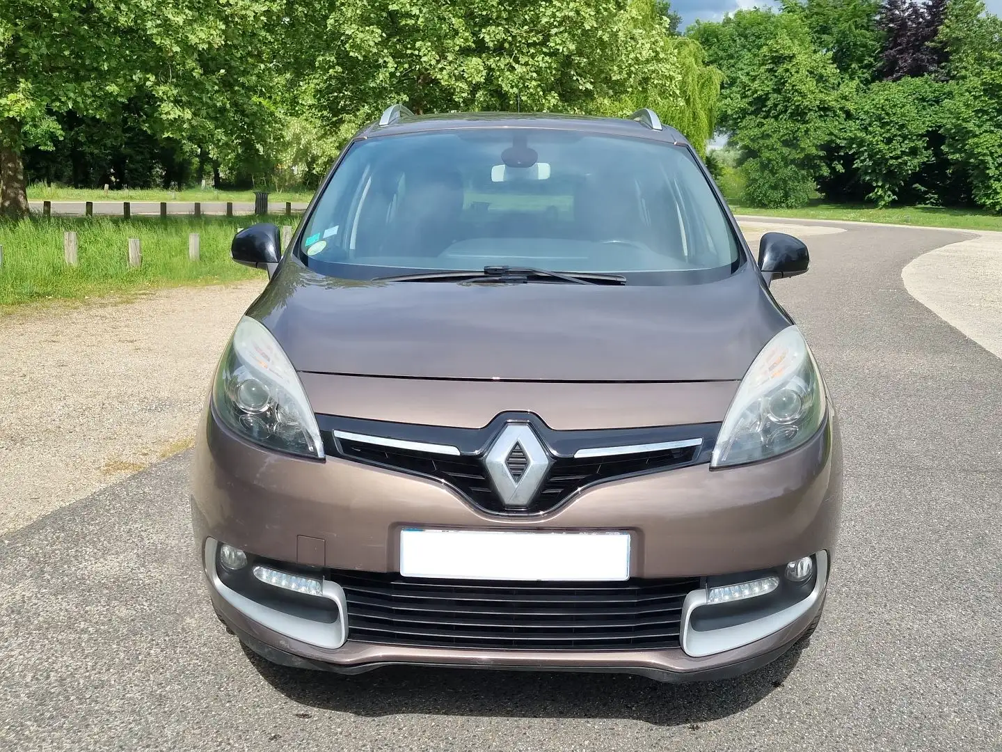 Renault Grand Scenic 1.5 DCI 110 ENERGY LIMITED EURO6 7 PLACES 2015 Braun - 2