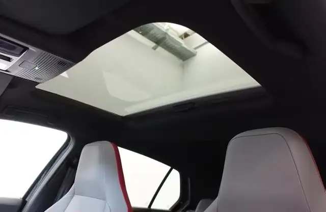 Volkswagen Golf view 10