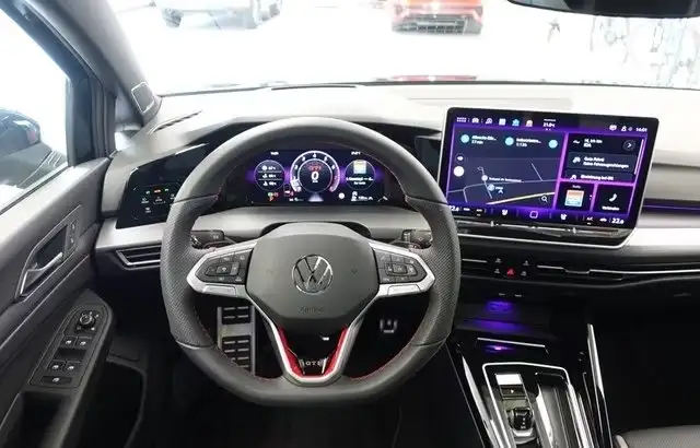 Volkswagen Golf view 6
