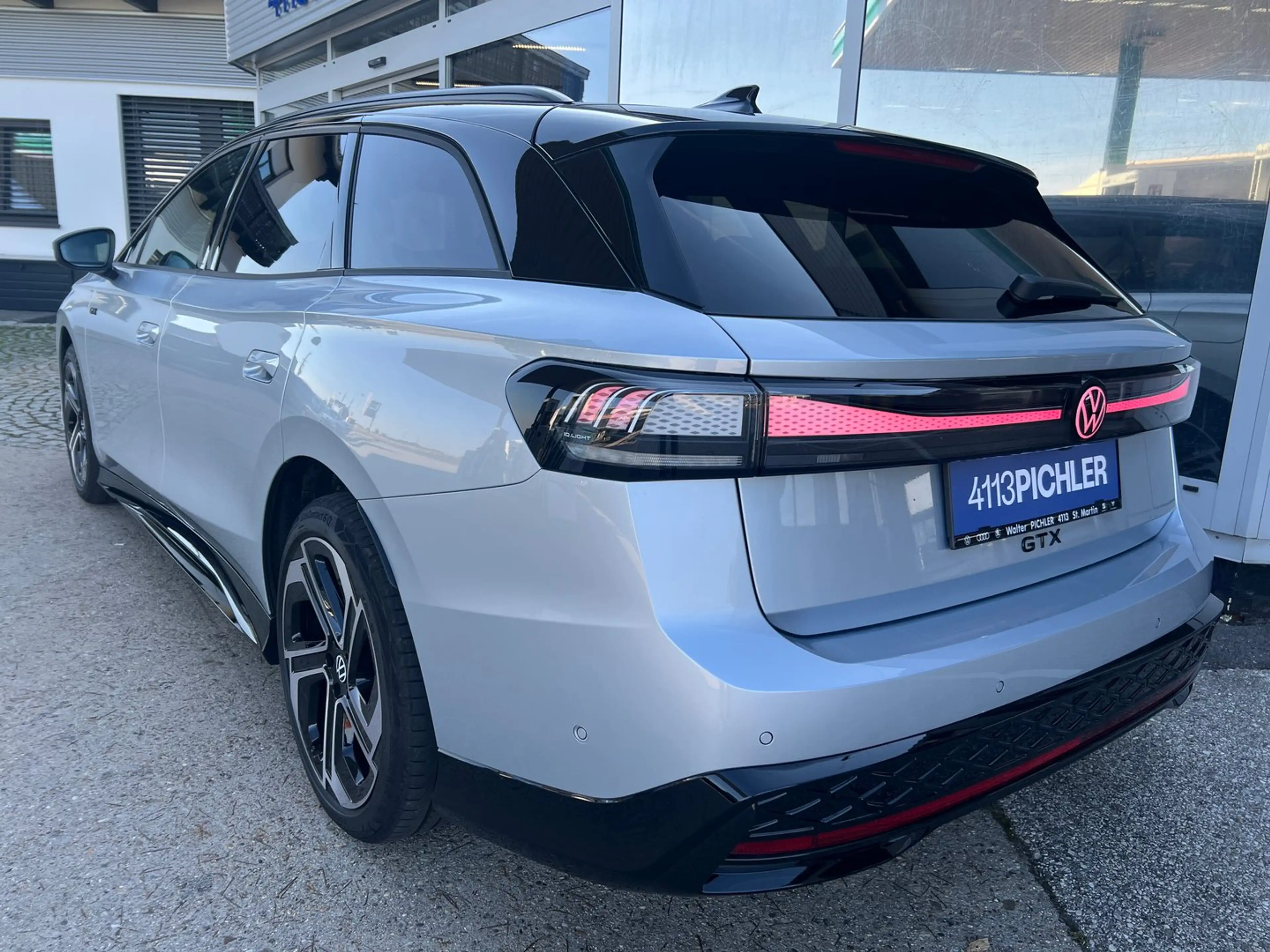 Volkswagen ID.7 Tourer GTX 4MOTION 250kW Business — photo 4