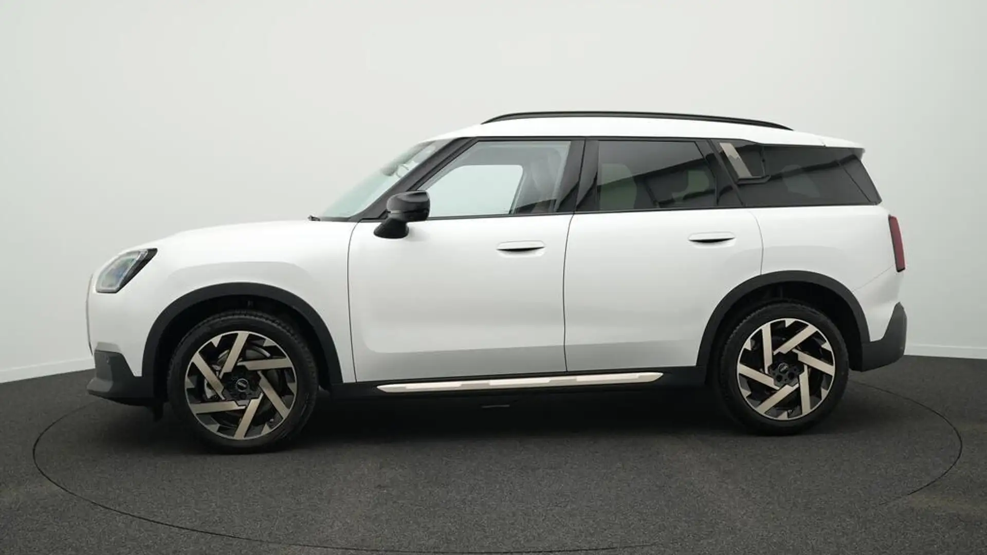 MINI Countryman C Favoured Trim Weiß - 2