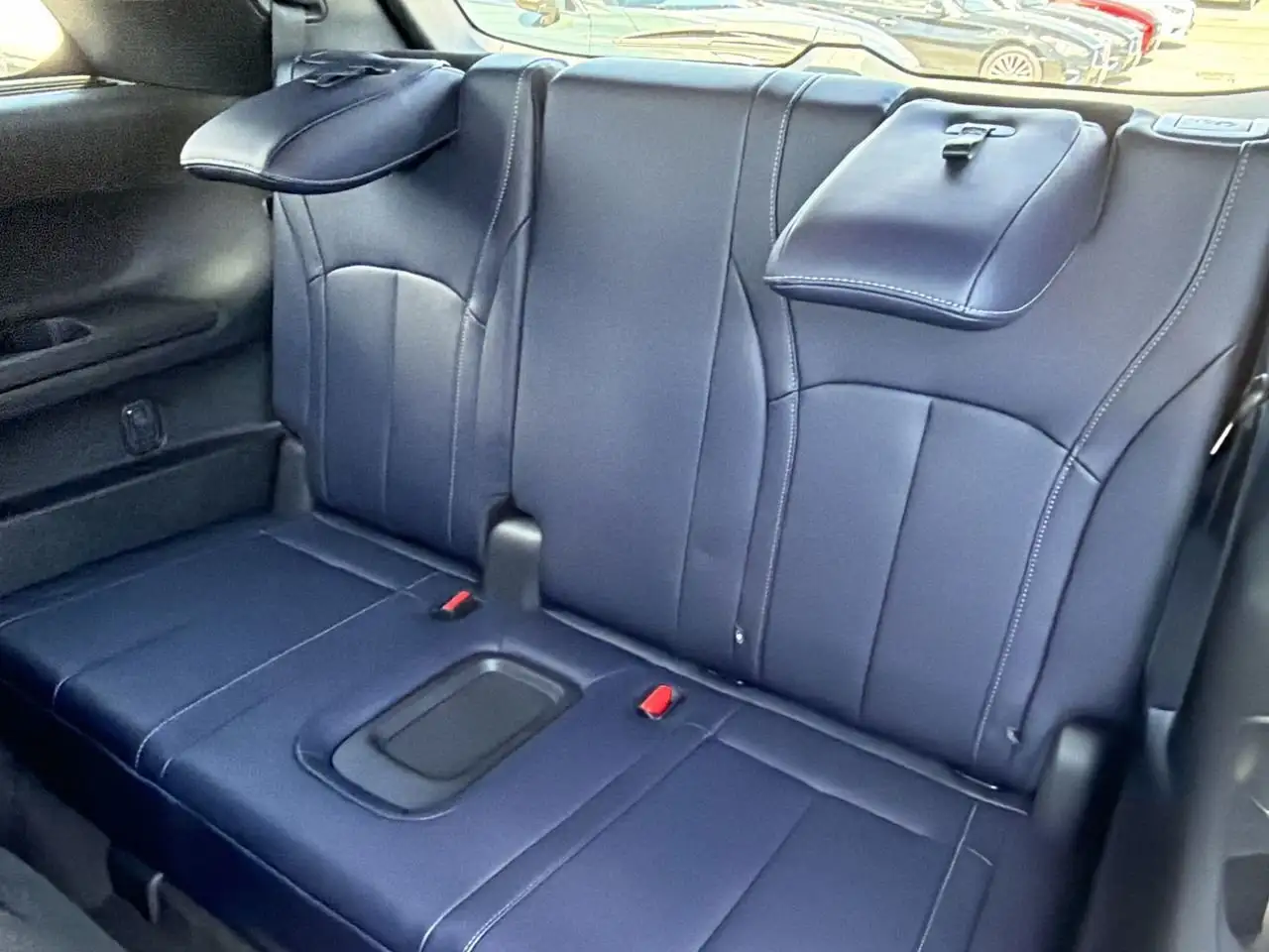 Infiniti QX60 снимка Infiniti QX60