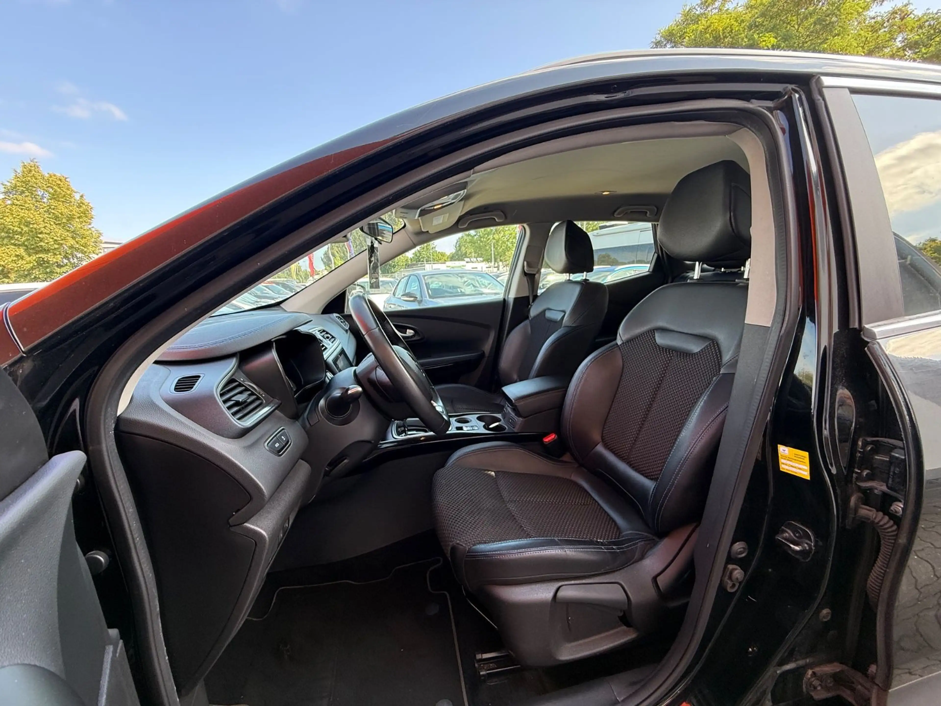 Renault Kadjar Limited= Automatik-Leder-Navi= — photo 11