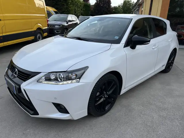 Lexus CT 200h 1.8 Hybrid Black Style cvt