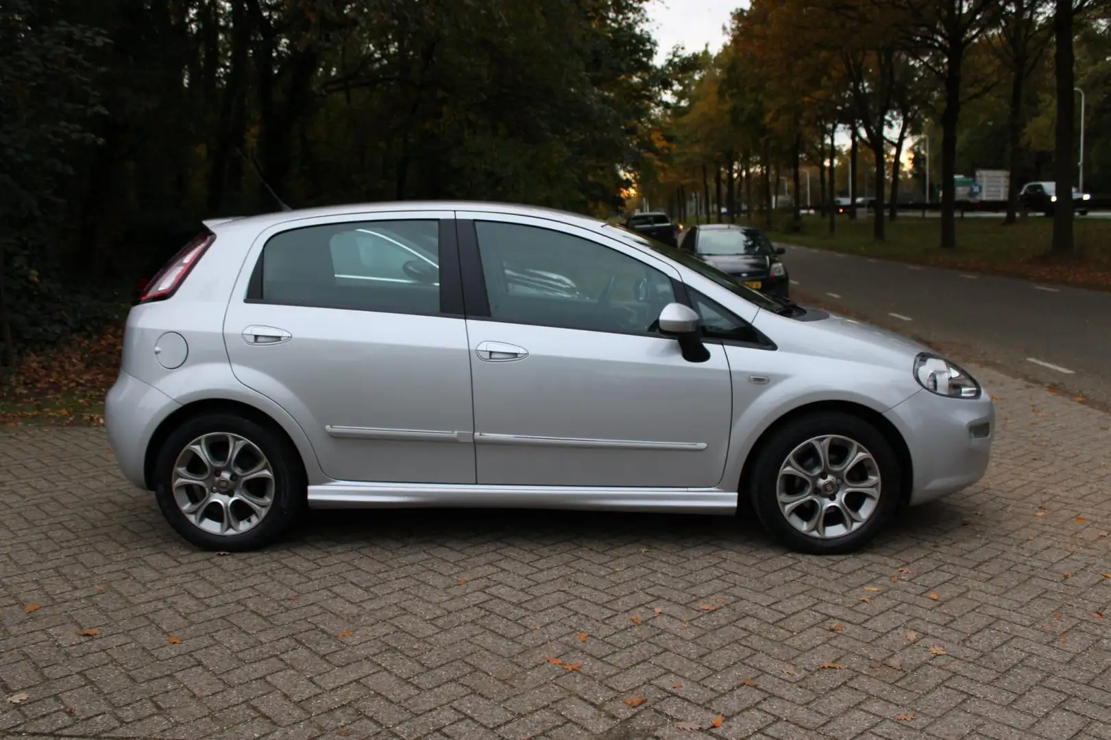 Fiat Punto Evo 0.9 TwinAir Street, Navi, Airco, Pdc, LM, Nap Grigio - 2