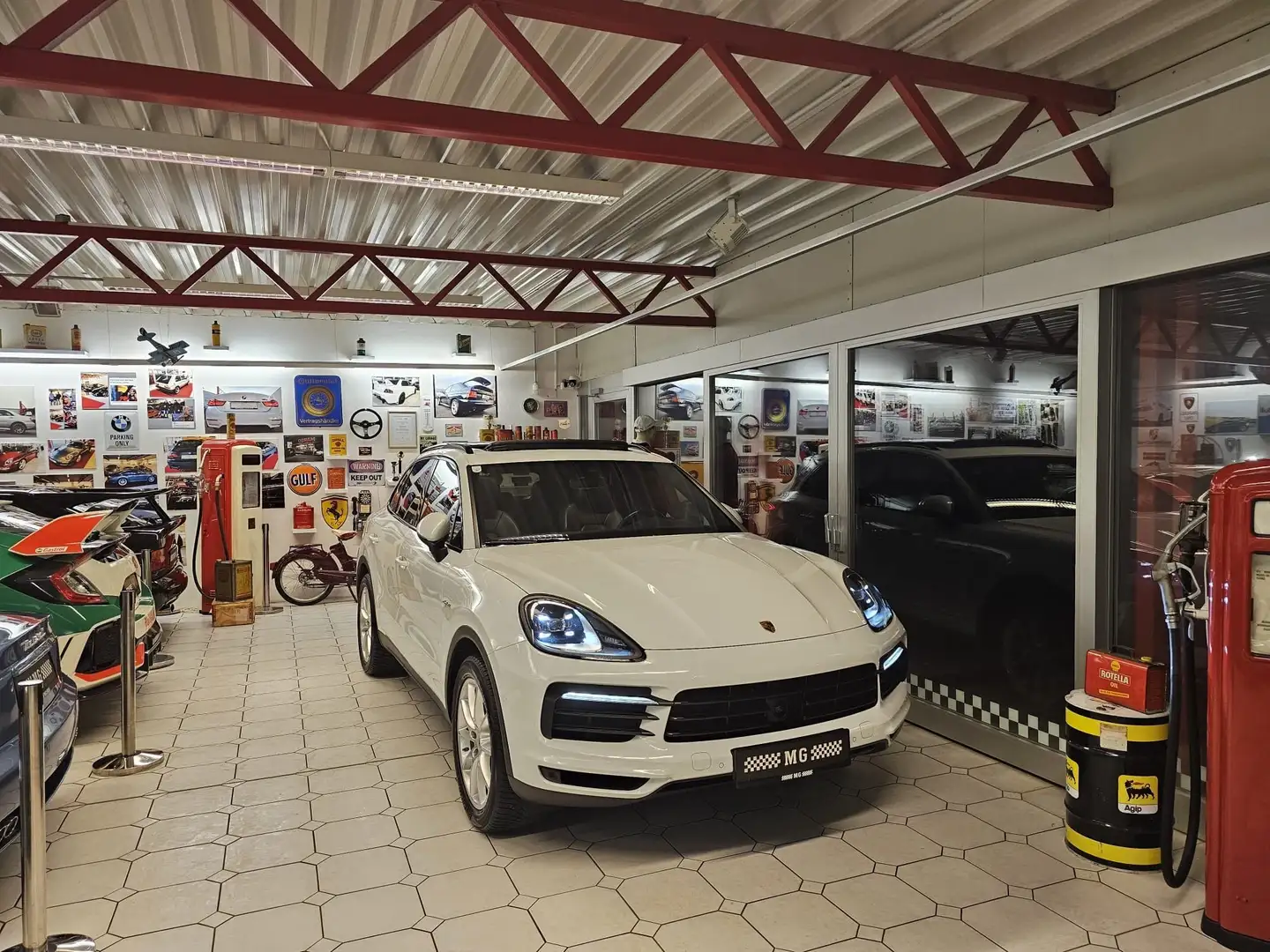 Porsche Cayenne E-Hybrid Panorama Weiß - 1
