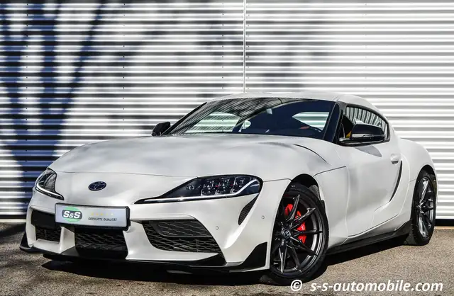 Toyota Supra 3.0 Moonstone Edition JBL Carbon Head-Up